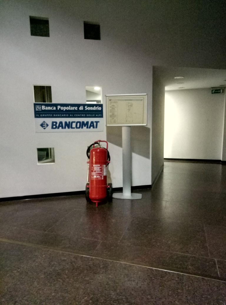 ATM, bancomat, banca, estintore