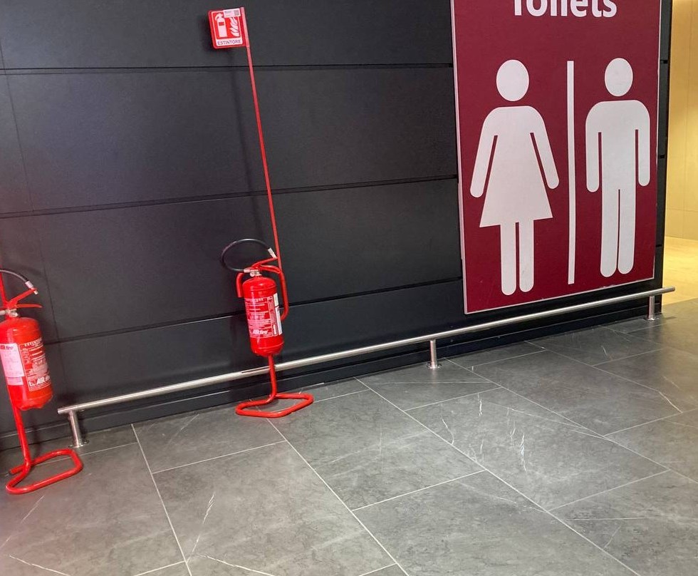 toilets at the airport extinguishers